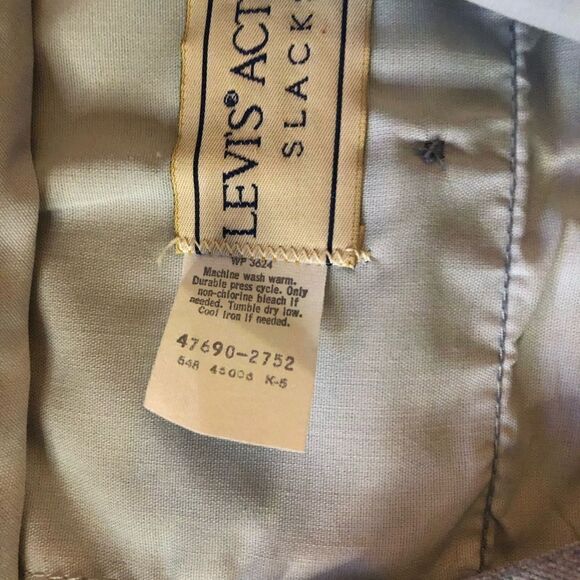 Levi’s pants   - Picture 7 of 8